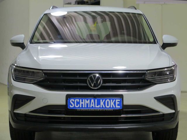 VW Tiguan 2.0 TDI SCR 4MOT DSG7 Life Navi DAB LM19