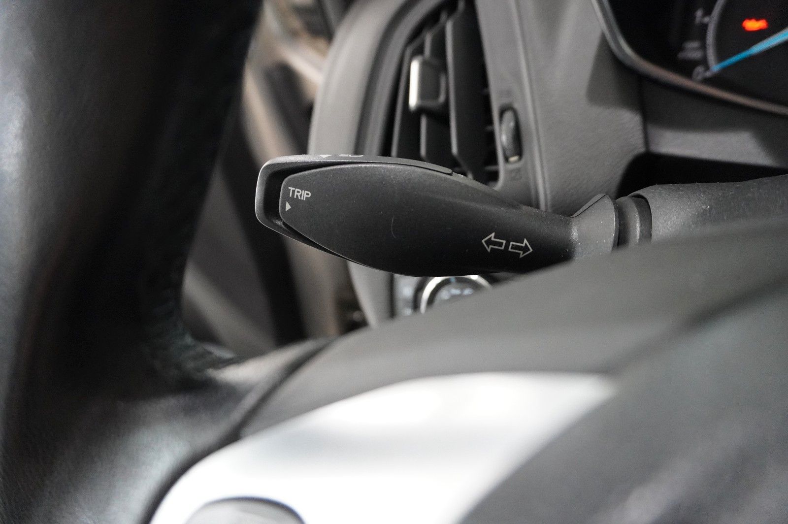 Fahrzeugabbildung Ford B-Max 1.0 TREND KLIMA/PDC/NEBEL/USB/AHK