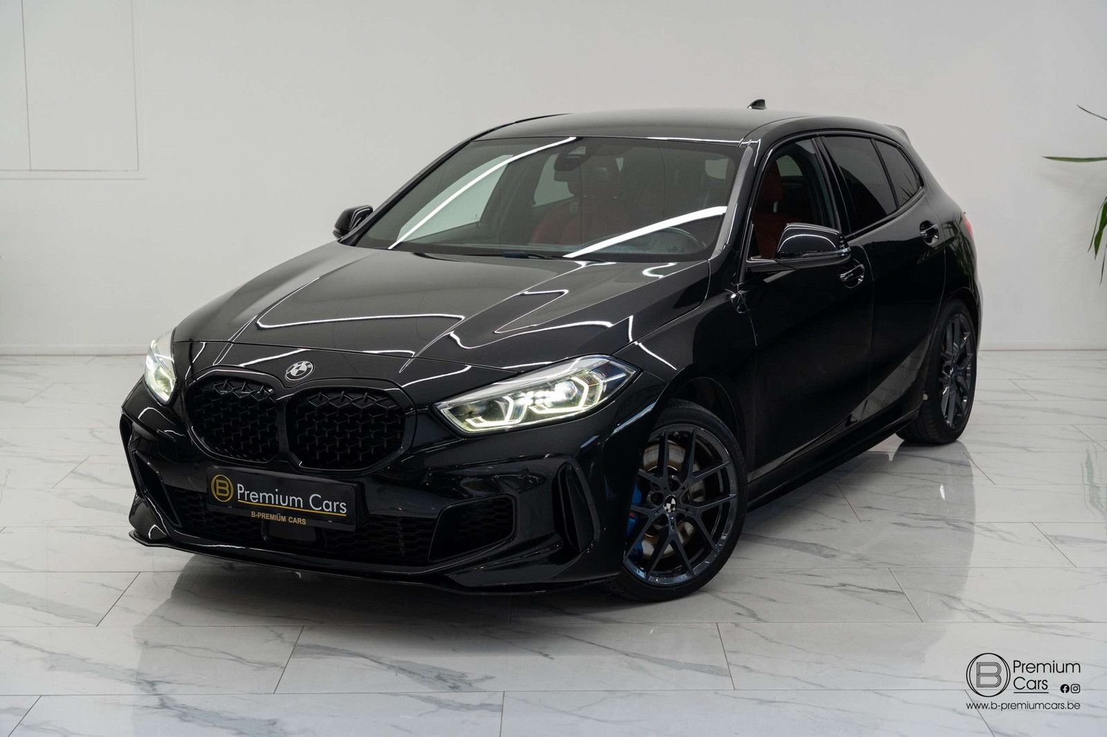 BMW 135 i xDrive! M Performance Pack! Camera! Garant imagem 2
