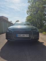 Audi A4 2.0 TFSI ultra S tronic - - Audi A4: Grün