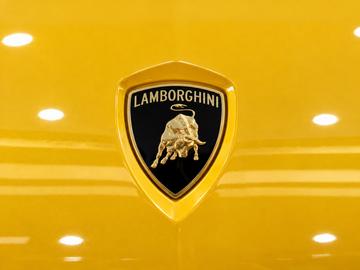 صورة 8 لـ 2012 Lamborghini AVENTADOR