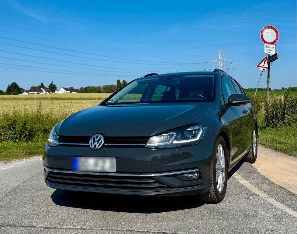 Image of Volkswagen Golf