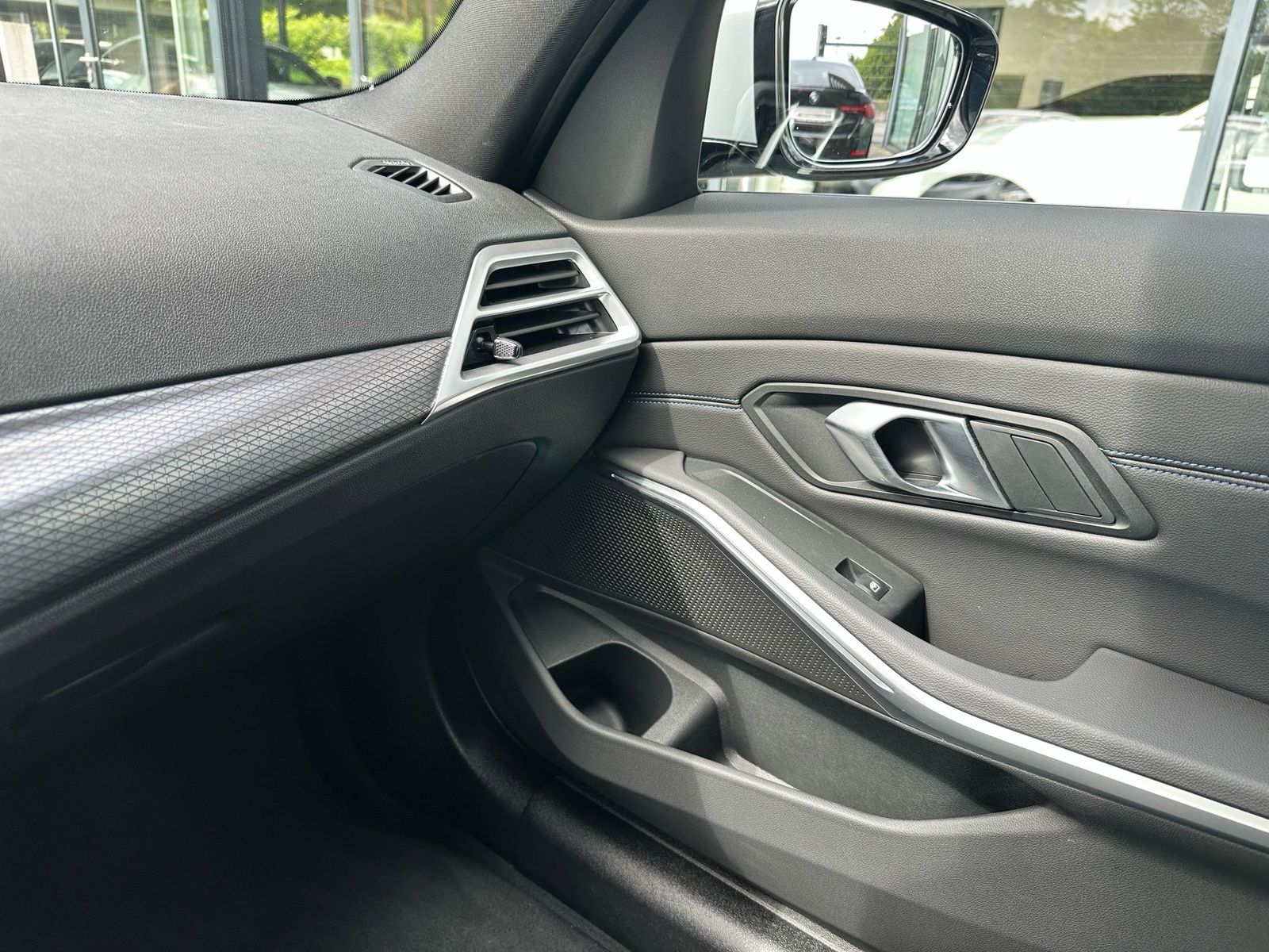 BMW 318 - Bild 12