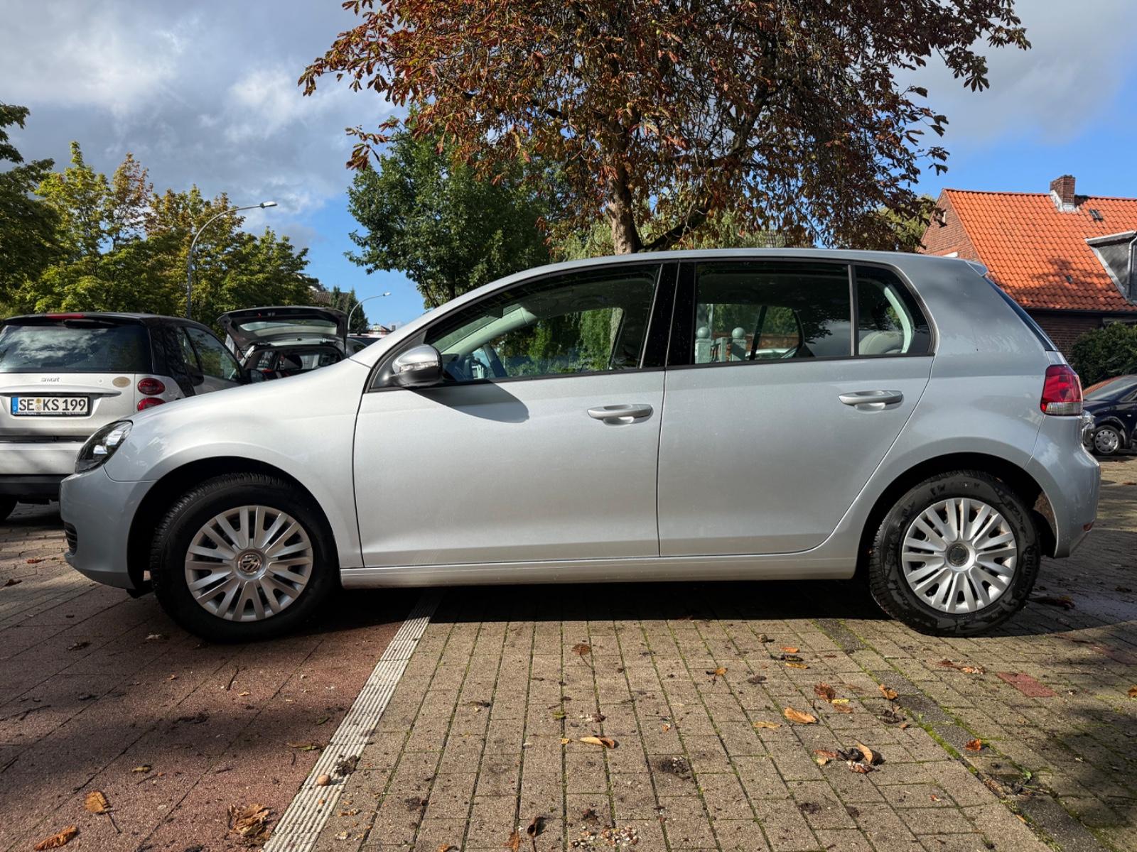 Volkswagen Golf VI MIT WENIG KILOMETER/GARANTIE/UNFALLFREI