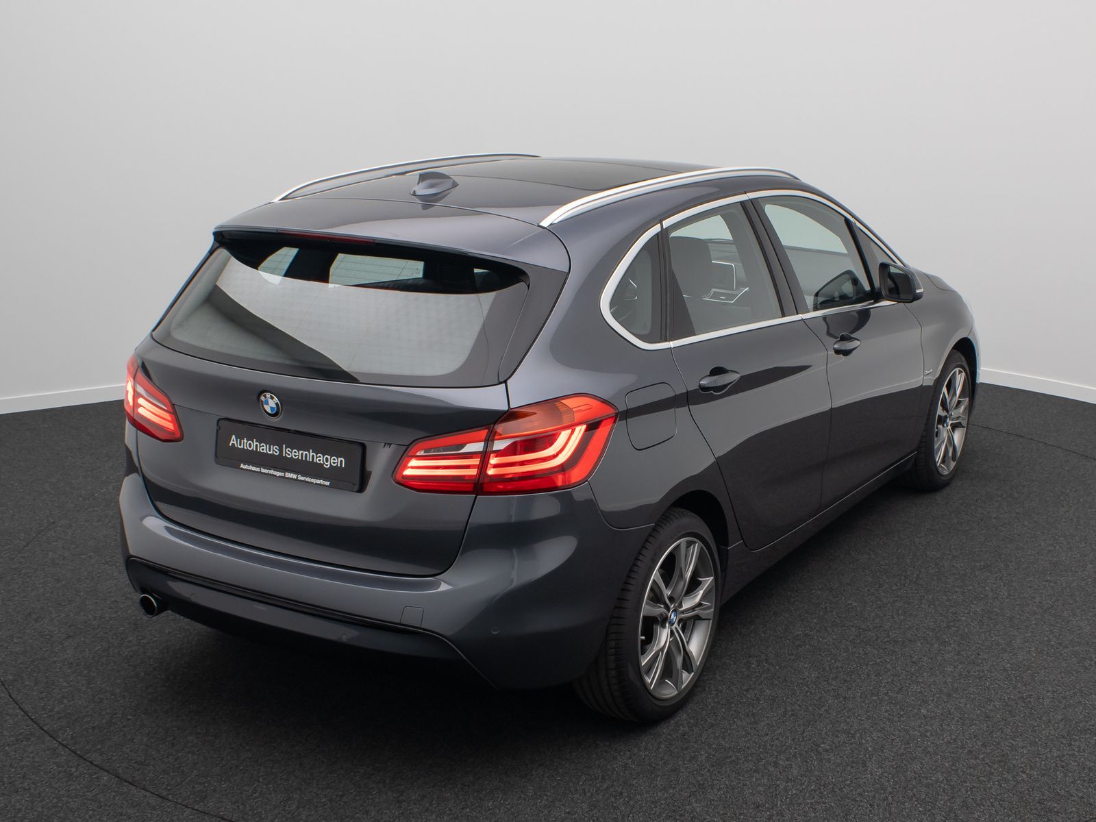Fahrzeugabbildung BMW 218d Active Tourer Sport Line LED Kamera HiFi Pa