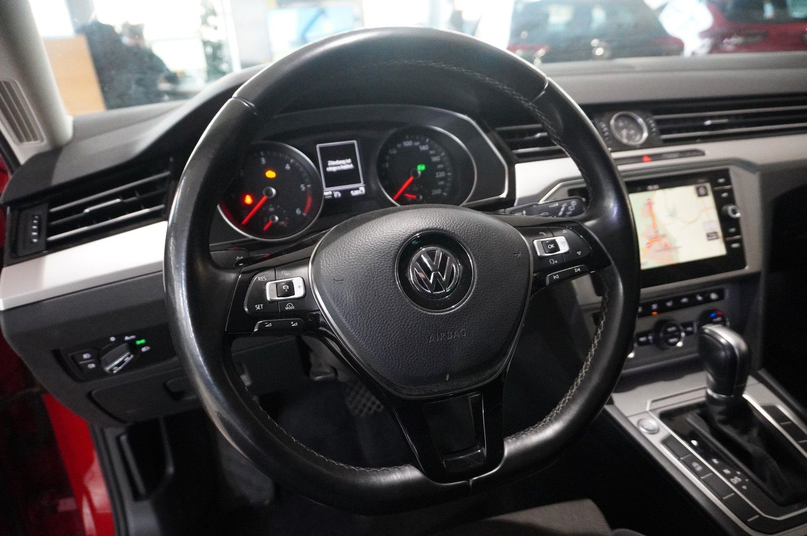 Fahrzeugabbildung Volkswagen Passat Vari. 2.0D COMFORTL. NAVI/LED/SPORT/AHK