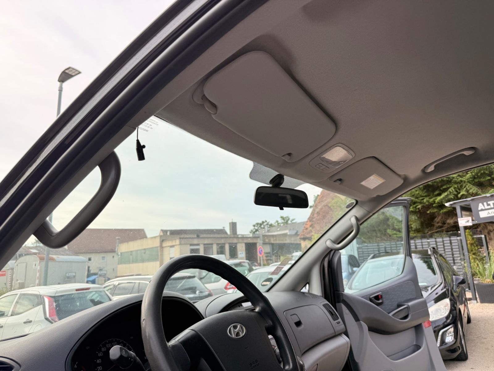 Hyundai H-1 Kasten,Klima,AHK,TÜV 11.2027