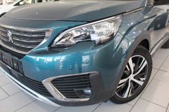 Fahrzeugabbildung Peugeot 5008 Allure 1.2T NAVI/LED/PDC/AHK/7-SITZER/TEMPO