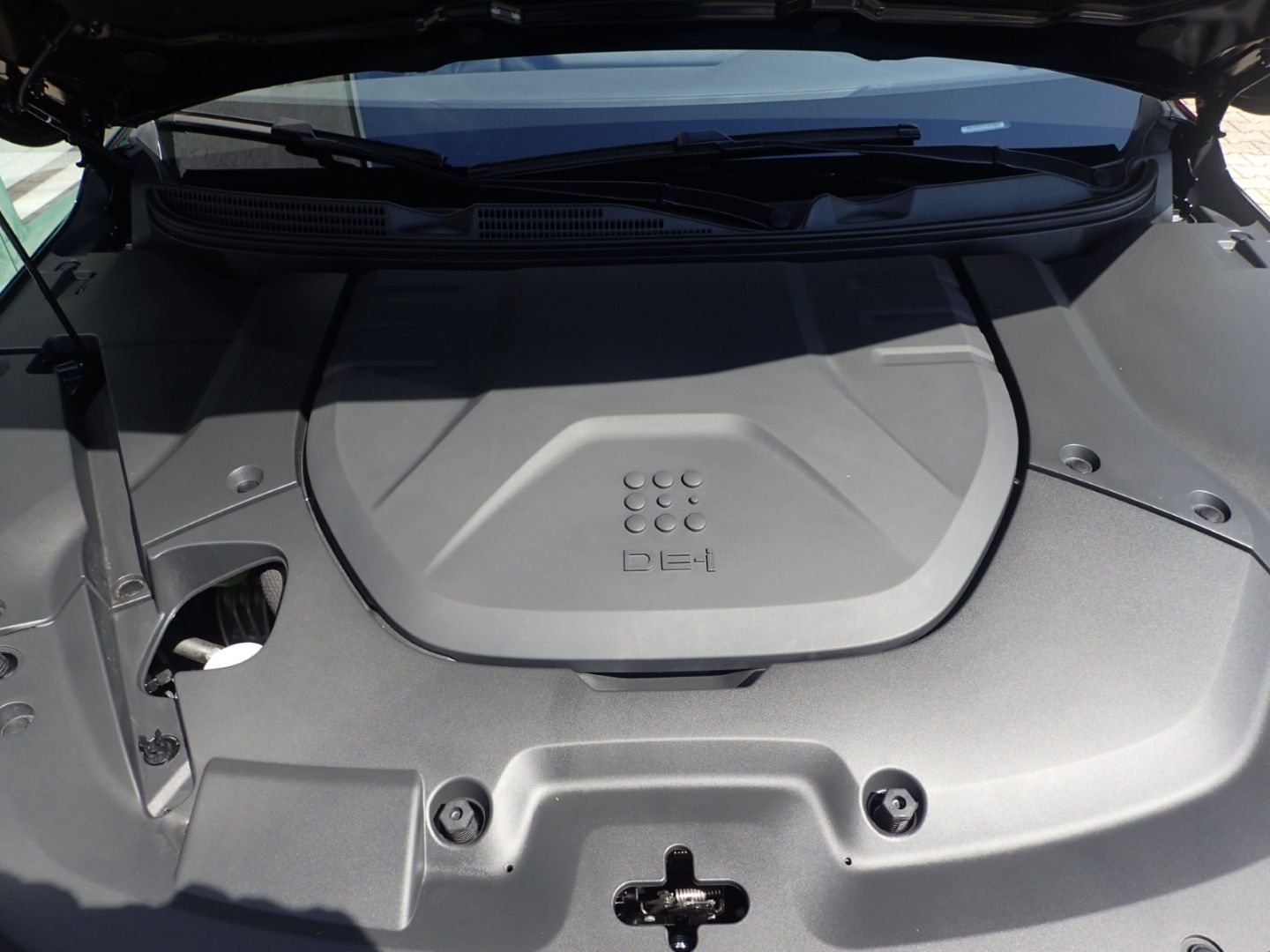 Fahrzeugabbildung DFSK Fengon E5 PHEV El. Panodach digitales Cockpit So