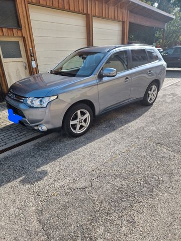 Mitsubishi Outlander 2.0 MIVEC ClearTec 2WD -