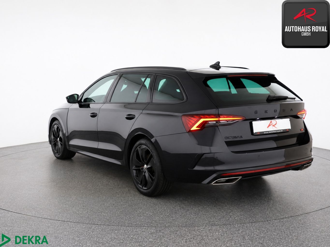 Skoda Octavia Combi 2.0 TDI RS HEADUP,KEYLESS,ACC imagem 3