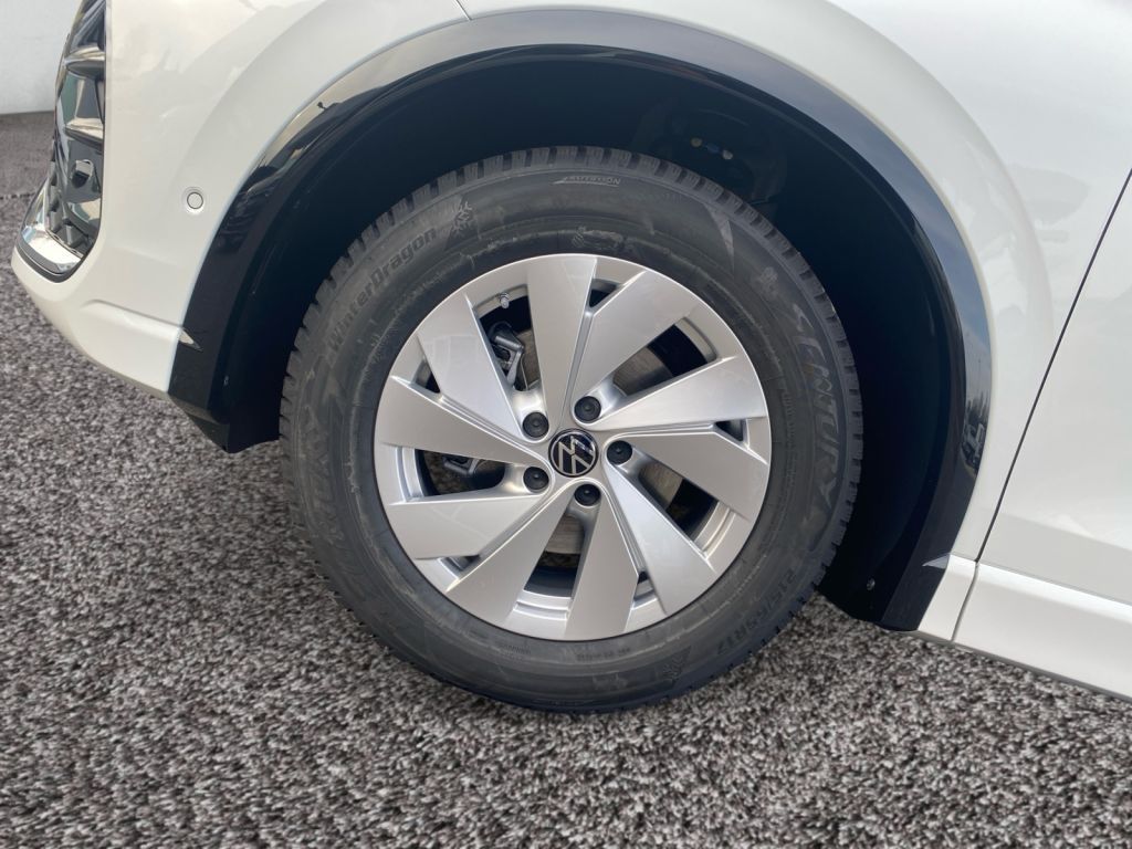 Fahrzeugabbildung Volkswagen Tiguan 1.5 eTSI OPF DSG R-Line