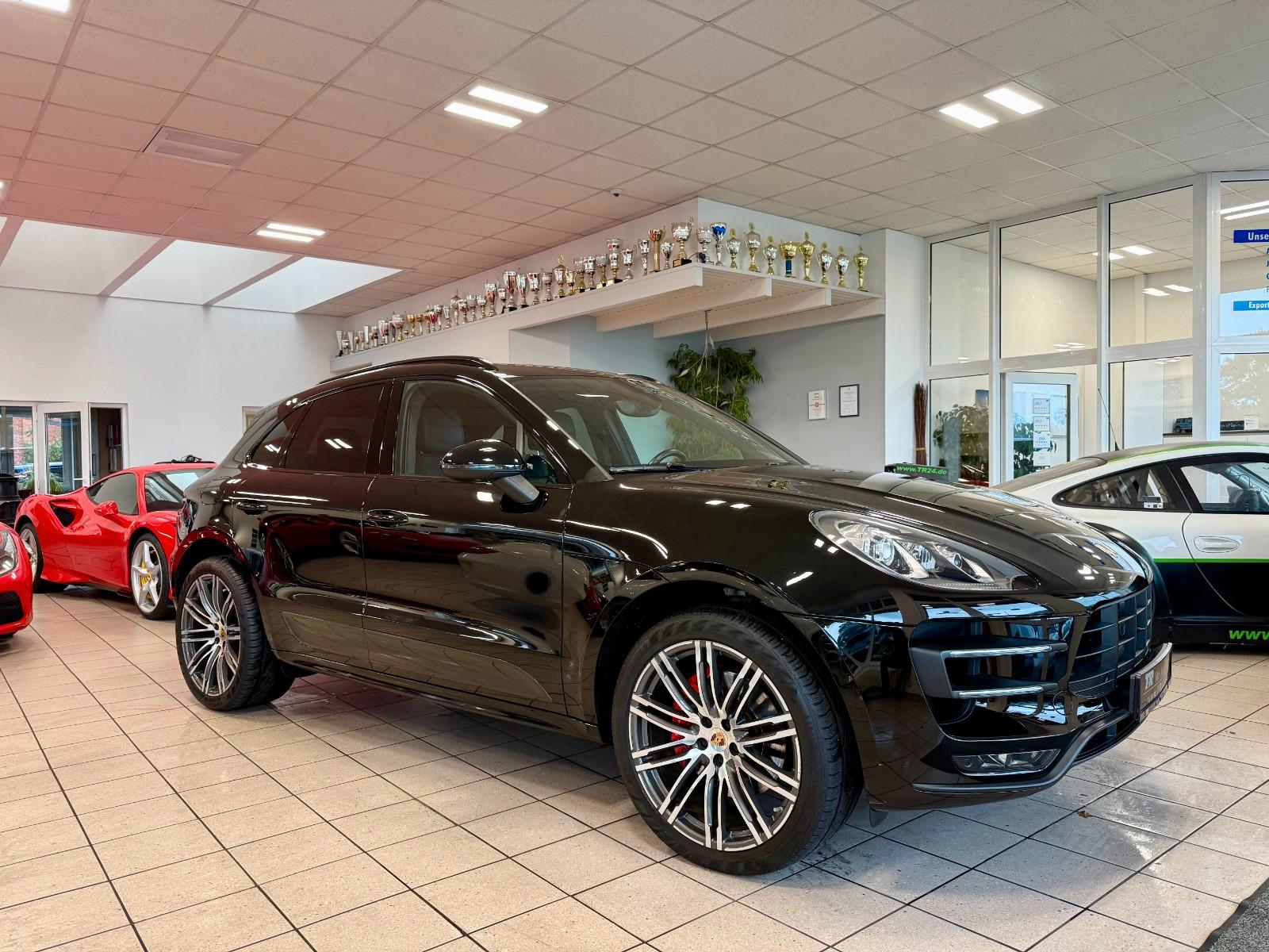 Porsche Macan Turbo Luftfederung/AHK/Keyless/ACC