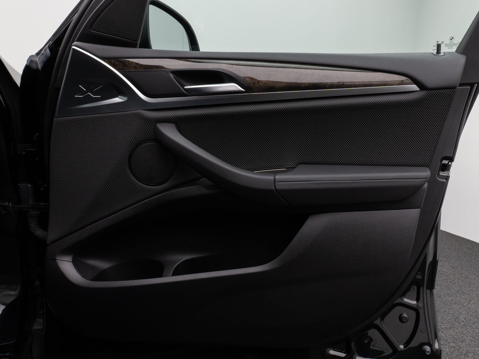 Fahrzeugabbildung BMW X3 xD30e Kamera DAB HiFi Lenkrhzg Komfort Alarm