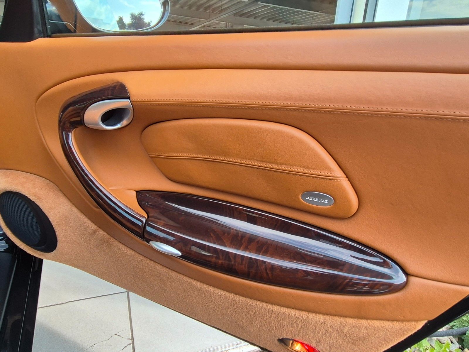 Fahrzeugabbildung Porsche 996 Carrera 4 /Nr. 358 von 911 Millennium/BRD/1A