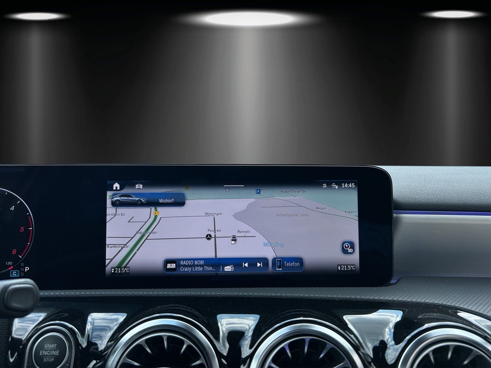 Fahrzeugabbildung Mercedes-Benz A 220 d Lim+AMG-Line+Burmester+PSD+DISTRONIC+19"