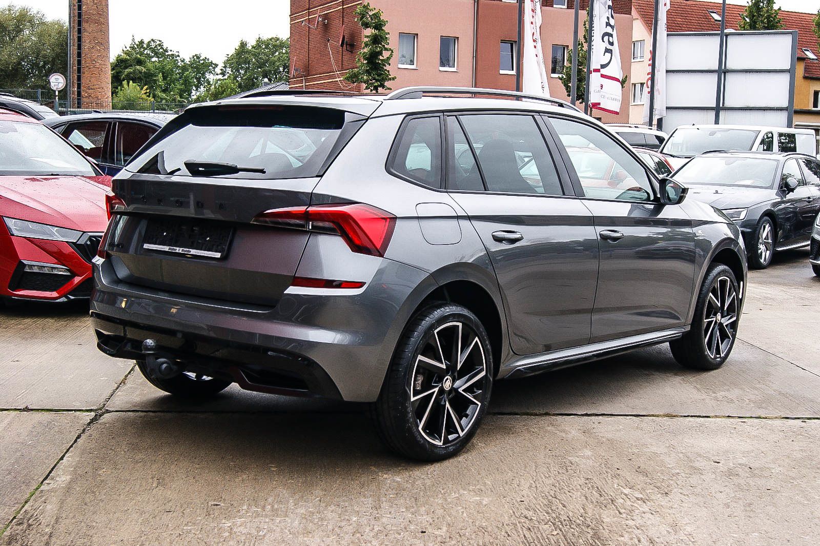 Fahrzeugabbildung SKODA Kamiq 10TSI Monte Carlo PANORAMA LED ANHÄNGERKPG