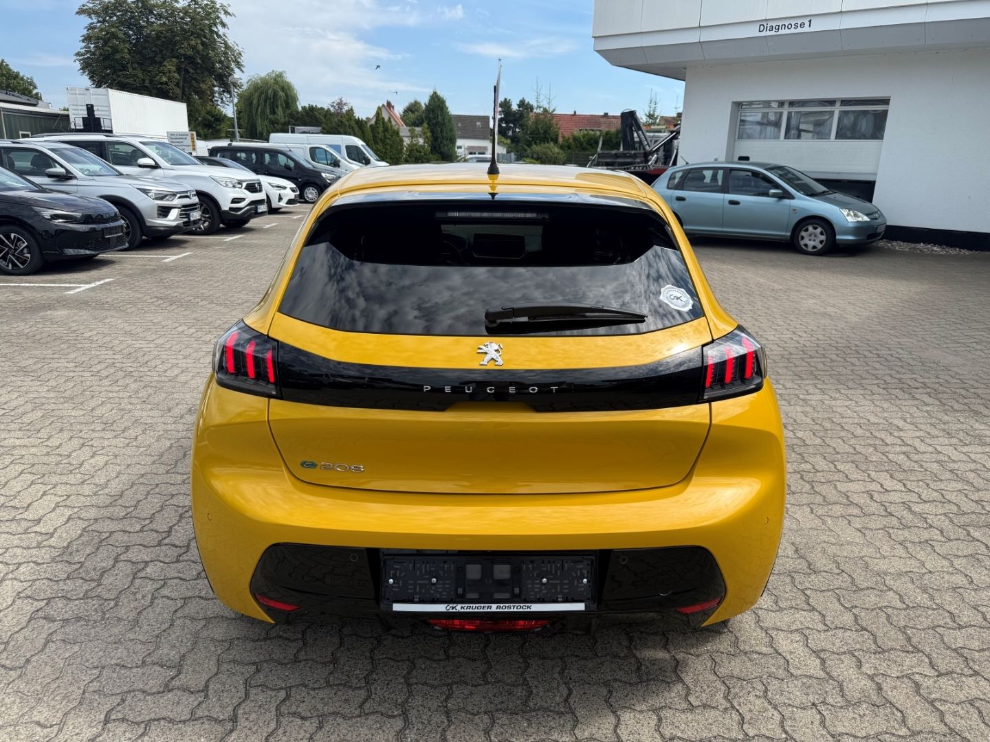 Fahrzeugabbildung Peugeot 208 -e Allure Pack SHZ+Kamera+11KW Schnelllader