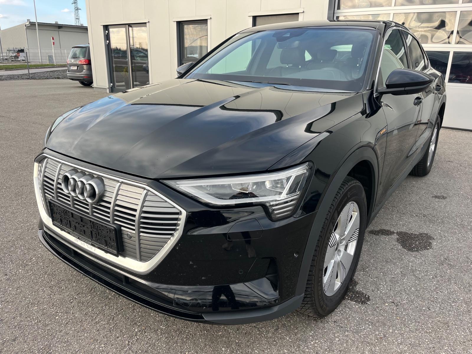 Audi e-tron Sportback 55 quattro ** S Line**