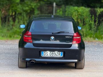BMW 120 - 6