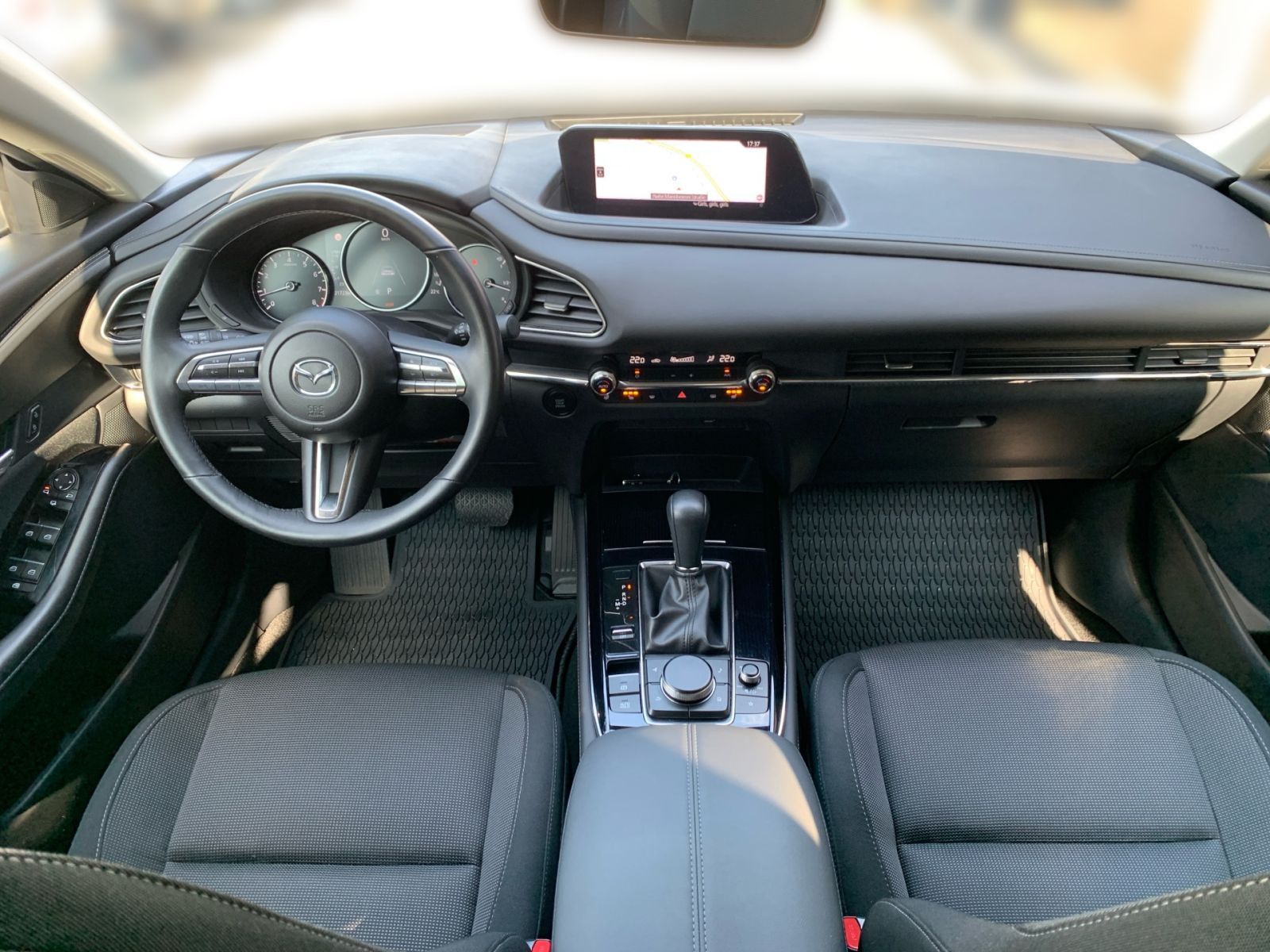 Fahrzeugabbildung Mazda CX-30 2.0 SKYACTIV-G M Hybrid Selection Navi
