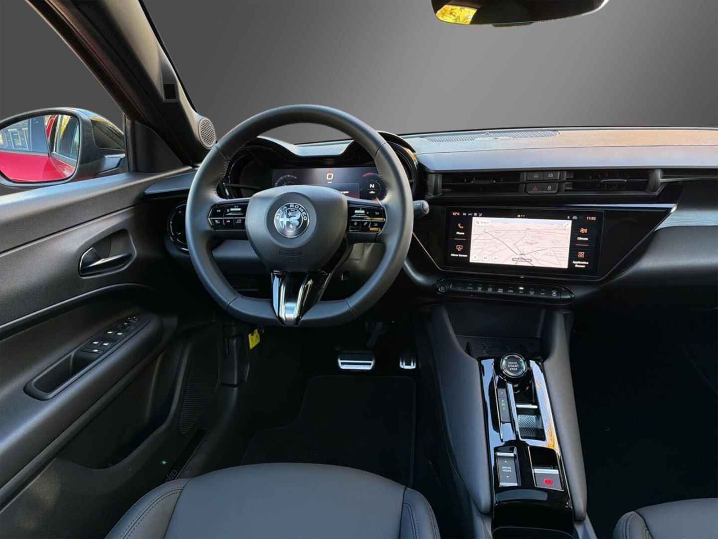 Fahrzeugabbildung Alfa Romeo Junior Ibrida 1.2 VGT 48V-Hybrid 107 kW Ti