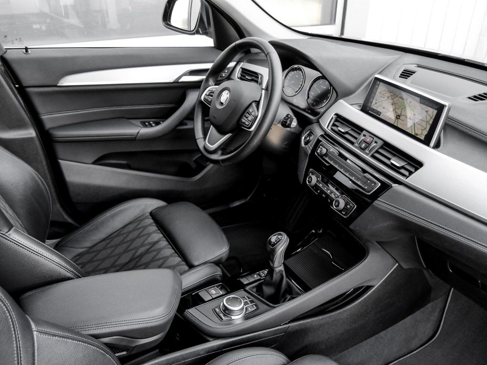 BMW X1 sDrive18d xLine RFK NAVI LED PDC V+H DAB LM