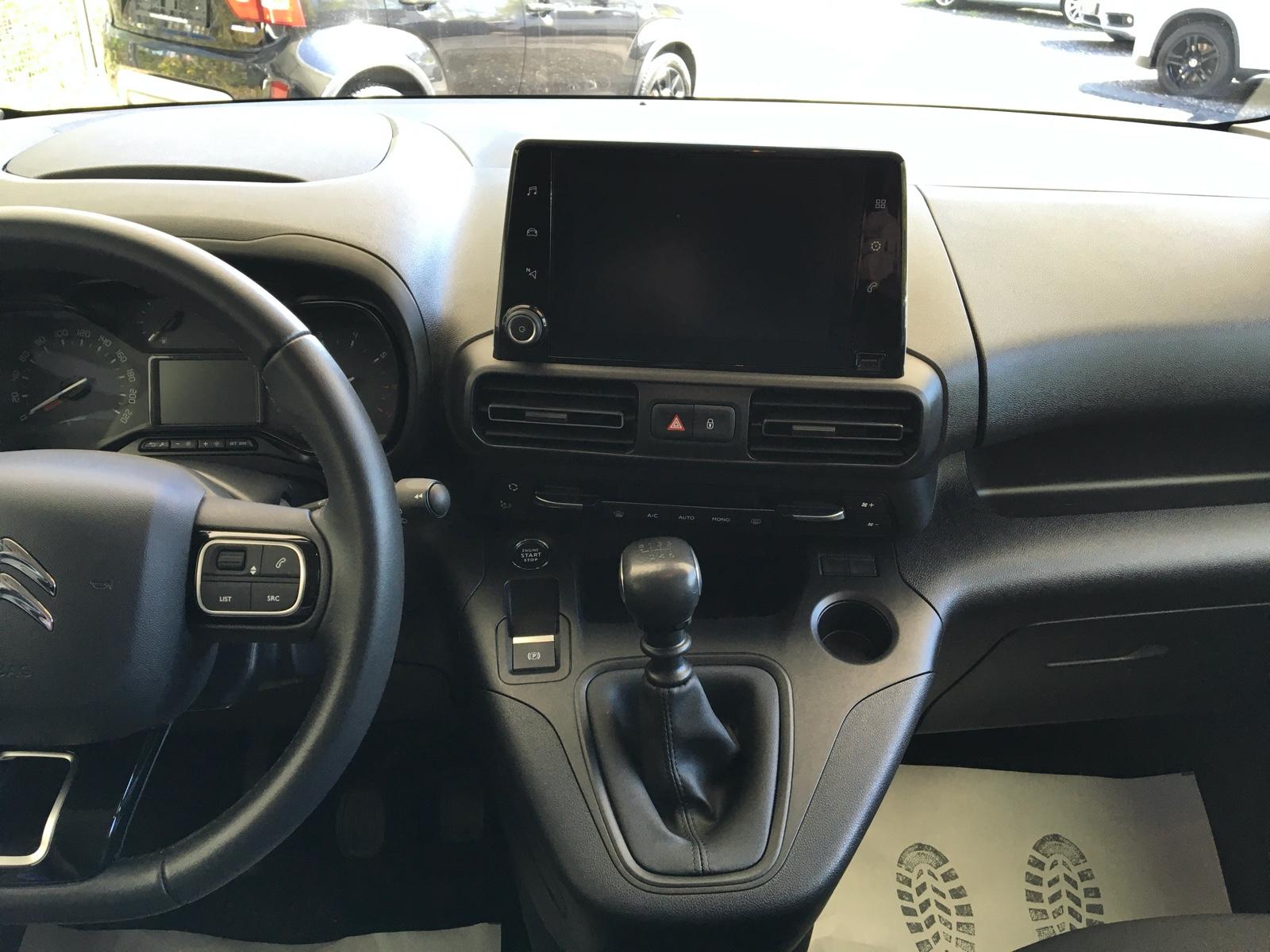 Citroën Berlingo 1.5 MPV Feel M/1.H/Navi/Temp/Spurhalte