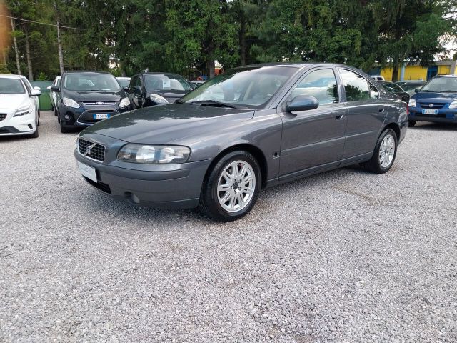 Volvo S60 2.4 D5 20V cat Momentum