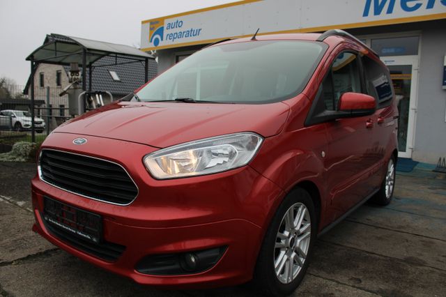 Ford Tourneo Courier Titanium TOP!