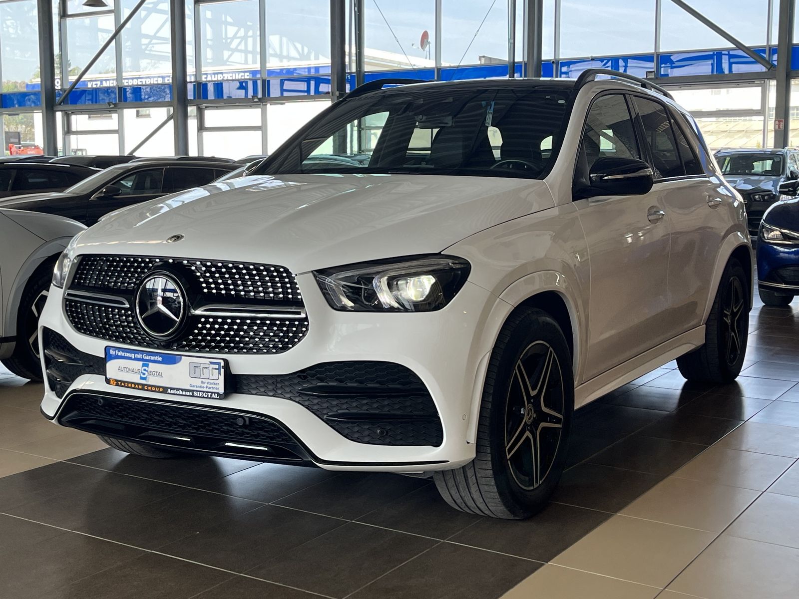 MERCEDES-BENZ GLE 350 de*AMG Line*Pano*R.Cam*ACC*AHK*Keyless