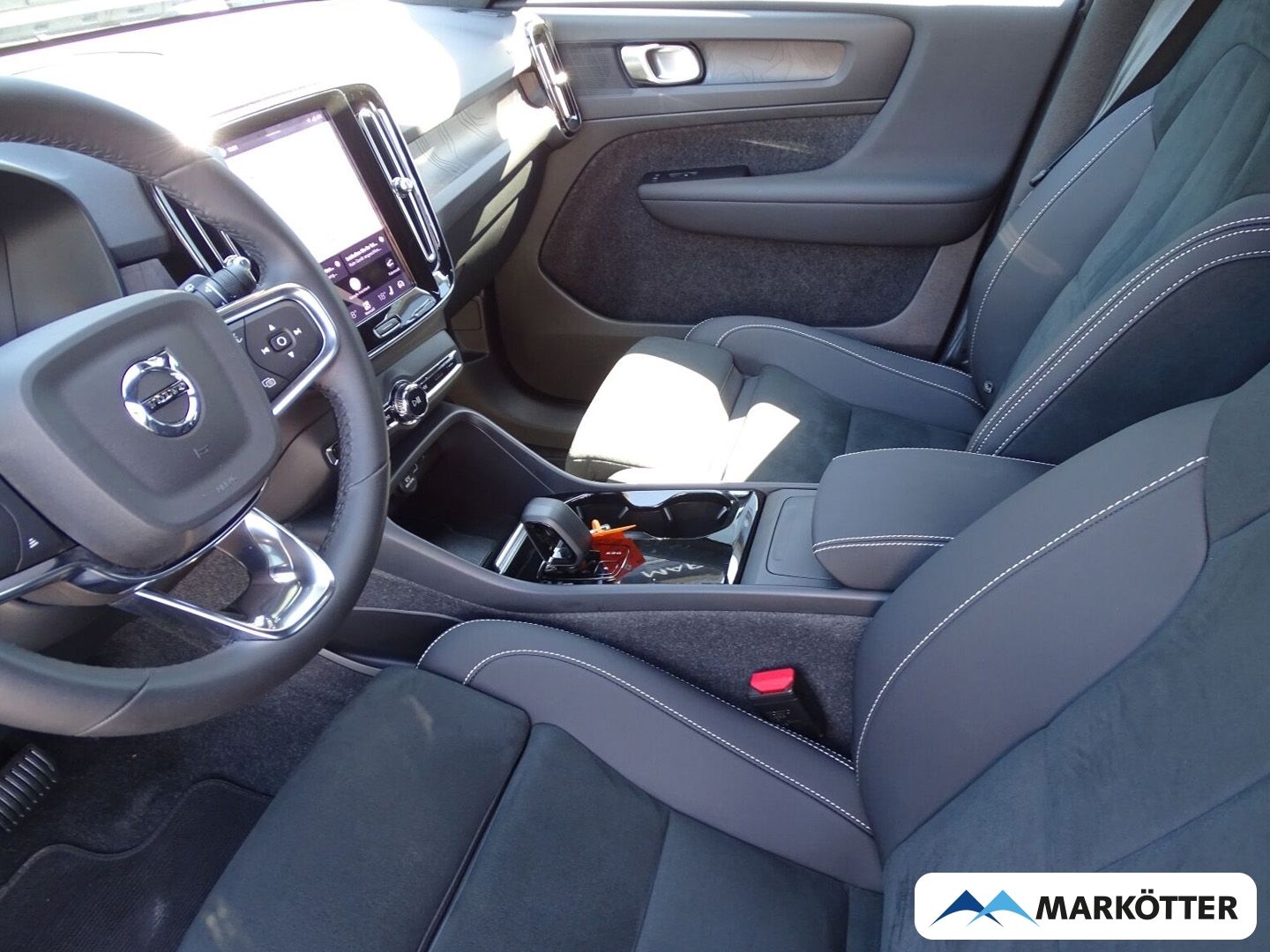 Volvo XC40 Plus Recharge Pure Electric AWD/LED/ACC/SHZ foto 8