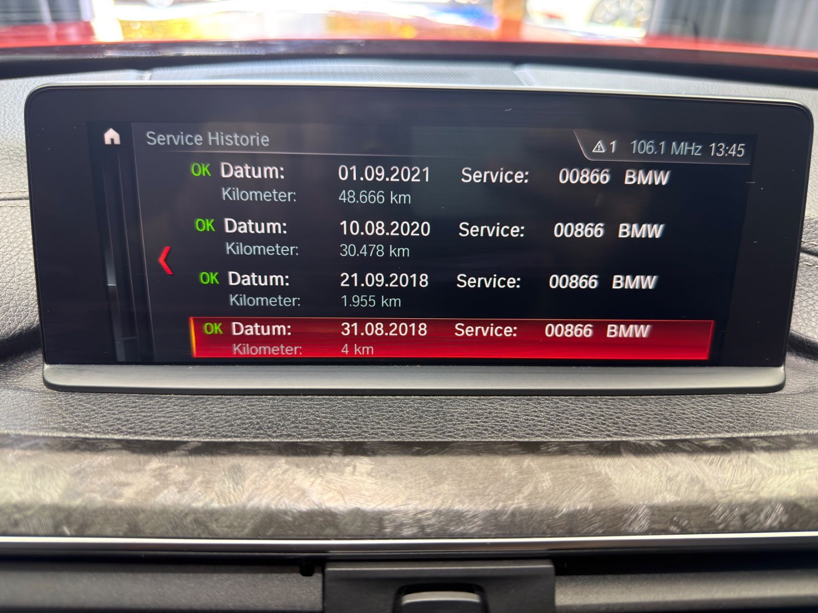 Fahrzeugabbildung BMW M4 Competition Coupe |NGM|LCI|H/K|DE-FZG