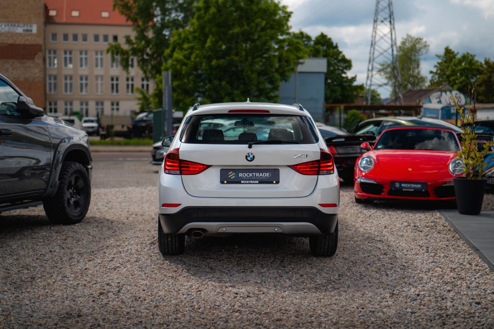 Fahrzeugabbildung BMW X1 xDrive20d Sport Line Autom. Bi-Xenon*Perlmutt