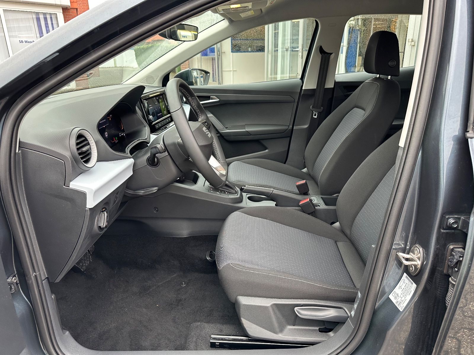 Fahrzeugabbildung SEAT Ibiza 1.0 TSI Style DSG ACC/LED/SHZG/Einparkh.