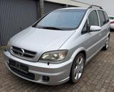 Opel Zafira 2.2 Njoy mit Style-Paket - Opel Zafira Njoy mit Benzin-Antrieb