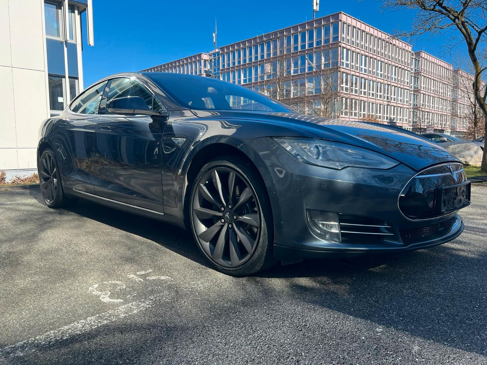 Tesla S 85D Free Supercharging LEBENSLANG-21 Turbine