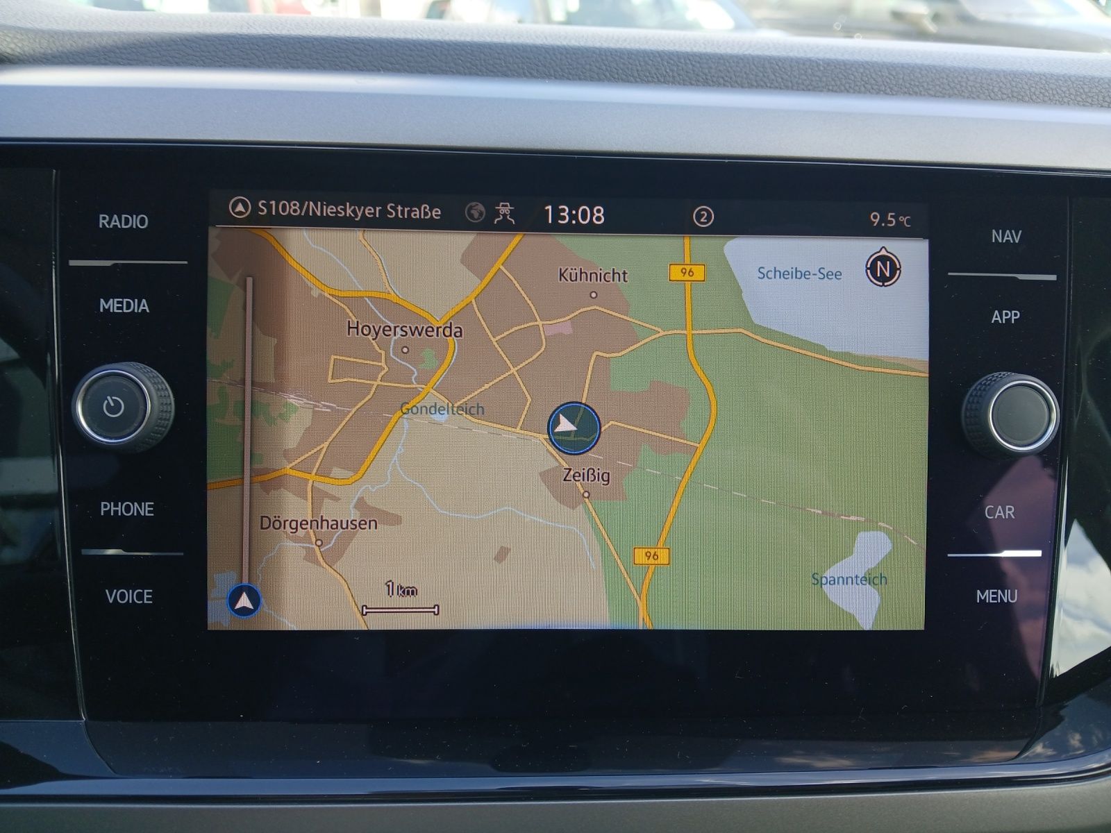 Fahrzeugabbildung Volkswagen Polo Comfortline 1.0 TSI Navi Klima PDC SH