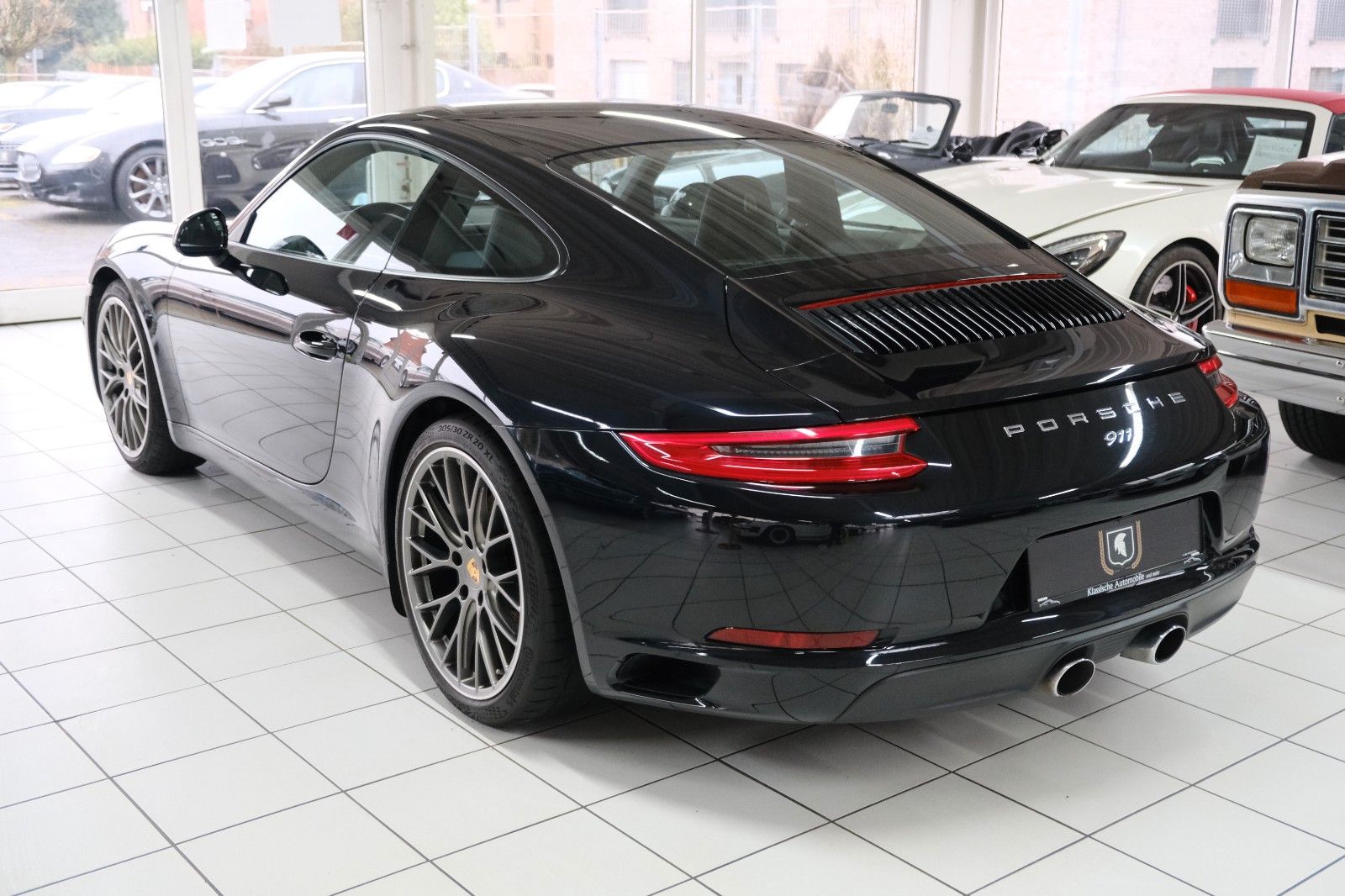 Fahrzeugabbildung Porsche 911 PDK/Bose/Sportabgas/20 Zoll Spyder RS/Approv