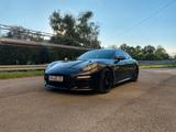 Porsche Panamera 3,0 Turbo 4 S - Porsche Panamera: 4s Turbo