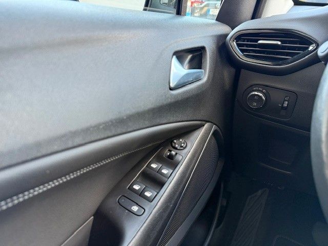 Fahrzeugabbildung Opel Crossland Elegance 130PS Automatik/NAVI/Kamera!