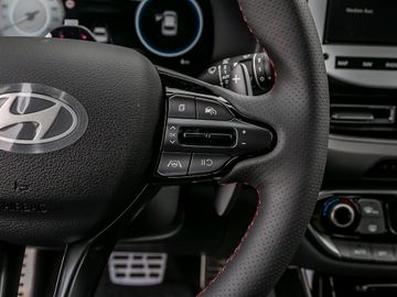 Hyundai i30 1.6 N Line Fernlicht-Assistent Kamera Navi