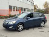Opel Astra J Sports Tourer Design Edition - Opel Astra aus 2011: Design Edition