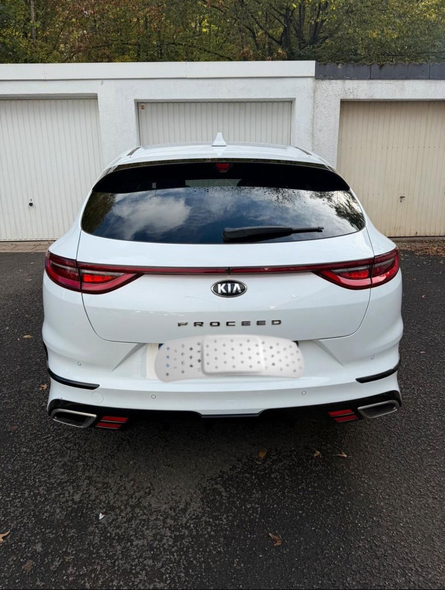 Kia Andere