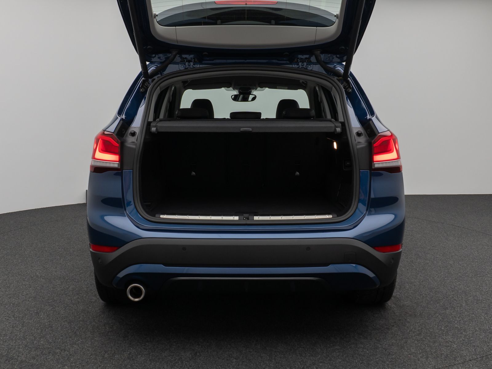 Fahrzeugabbildung BMW X1 xD25e Sport Line Kamera DAB Geschwindigkeitsr