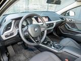 BMW 118d 5-Türer Aut. Sitzheiz PDC Tempomat Navi 1VB - BMW 118 mit Diesel-Antrieb: Schwarz