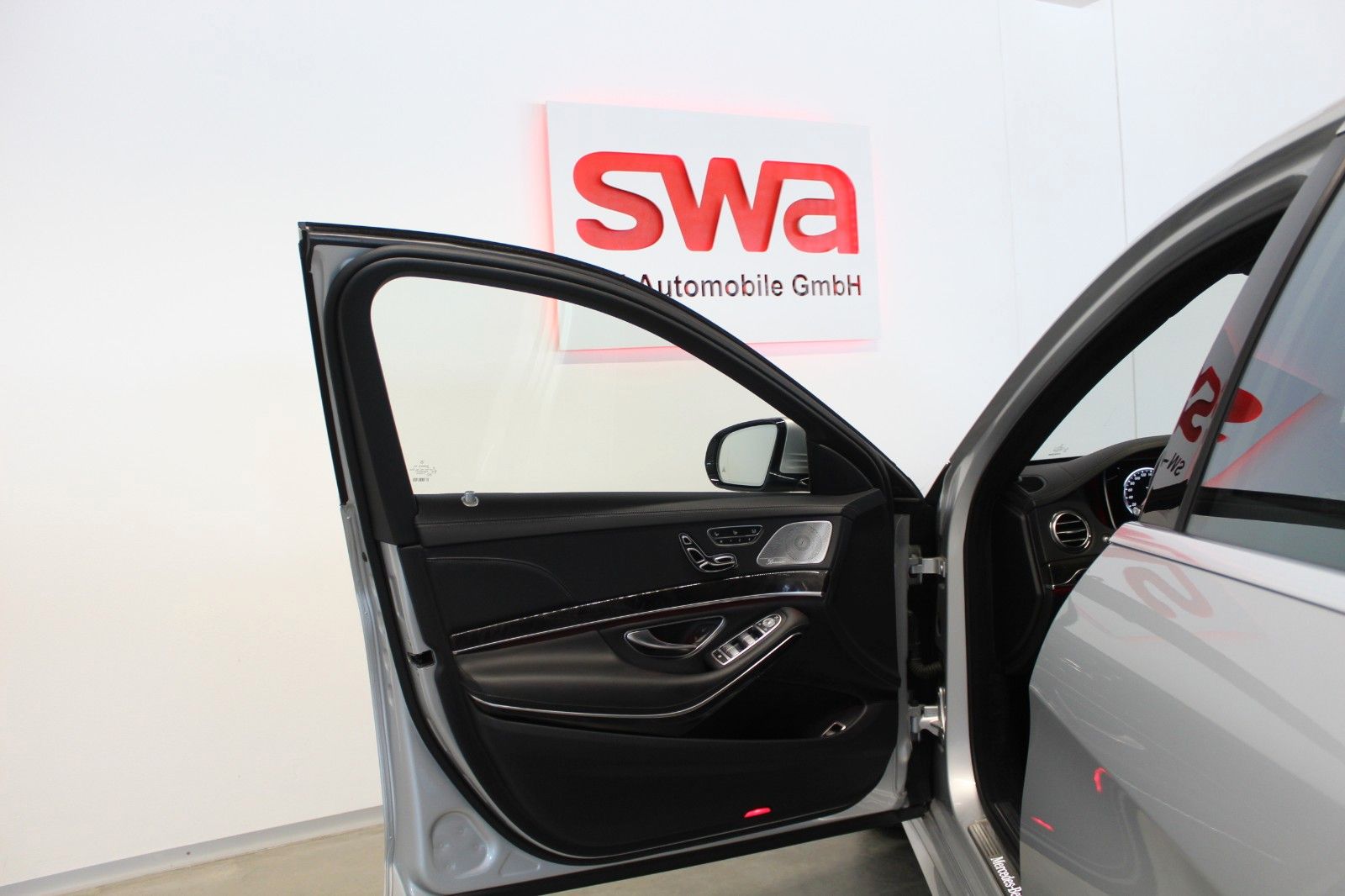 Mercedes-Benz S 500 L AMG-Paket !!! Neuwertig !!! 25.288 KM !! foto 7