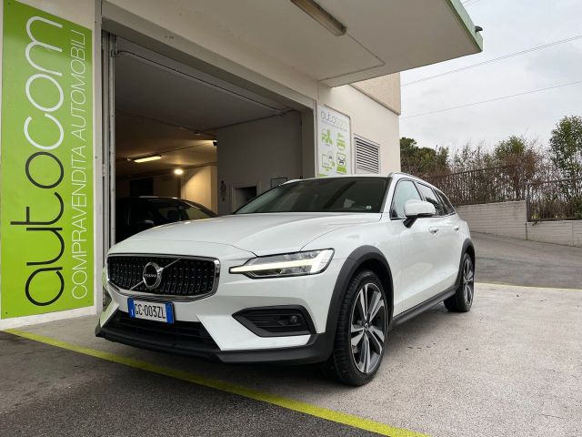 Volvo V60 CrossCountry 2.0 b4 AWD GARANZIA 24 ME