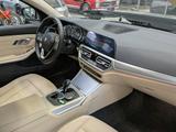BMW 330 i Luxury Line LASER HUD 360-KAM LEDER - BMW 330 Unfallwagen