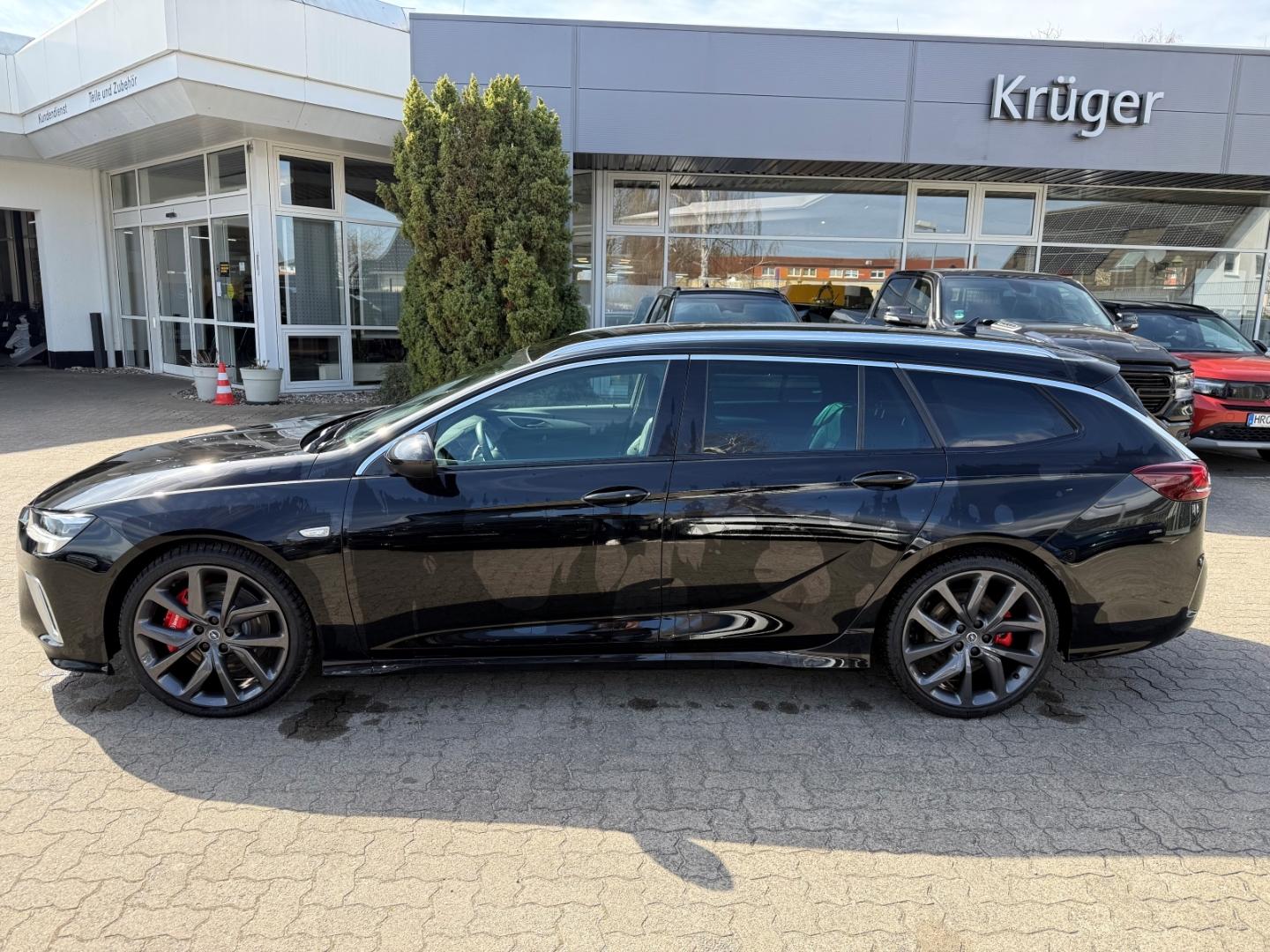 Opel Insignia B Sports Tourer GSi 4x4 Alcantara
